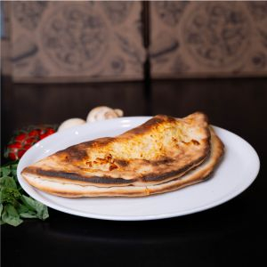 Calzone 4 fromages - Géante (50cm)
